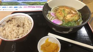 様々なメニューが食べれます