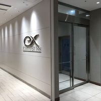 駅構内のエレベータに乗るとフロントです。