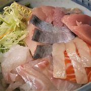 穴場的な定食屋さん。