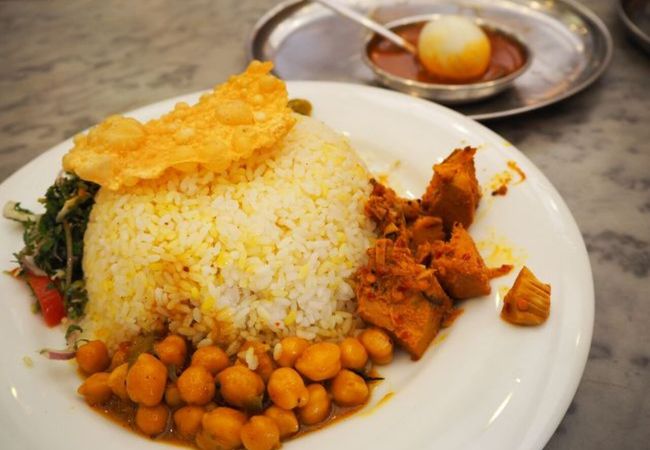 んまい！★★★★★「キャンディアン ムスリム ホテル レストラン」