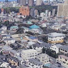 宝蔵寺は、ＪＲ目黒駅の東側のお寺の多い地域の西側にあります。