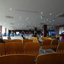 ターミナル待合室