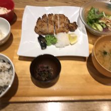 お肉ランチ1080円