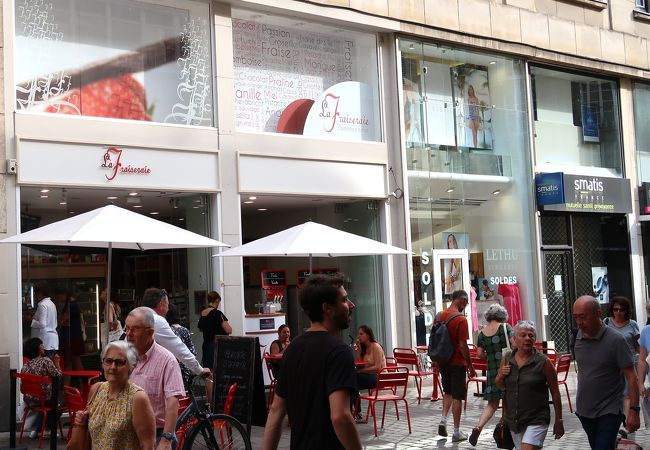 いちご好き必見！産直苺のグルメショップLa Fraiseraie　