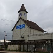 芝生が広がる道の駅 （道の駅はが）