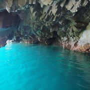 美しい青の洞窟