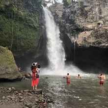 そばまで行きました。泳ぎたい
