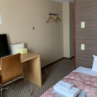 ベッド以外のスペースはこんなものです