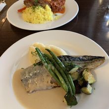 パンもついています