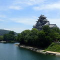 黒い板塀の城～岡山城