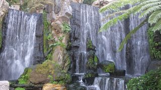 龍山寺の中にある