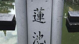 高雄で有名な龍虎塔があります