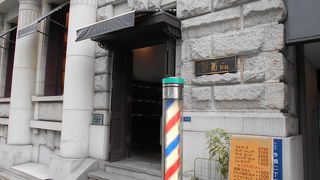 堺筋沿いのレトロなビル