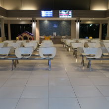 ゲート待合スペース