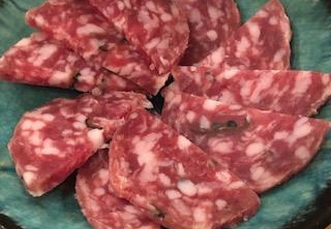 隠れ家のようなお店でした