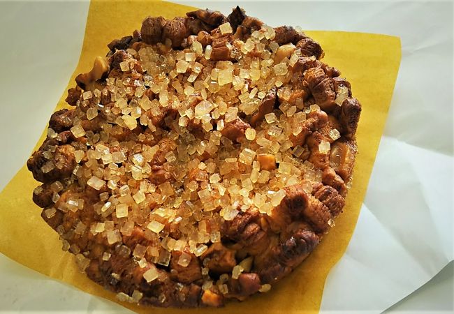 #パン　ちいさなめ　住宅街にある小さなお店。