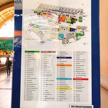 駅構内の案内図