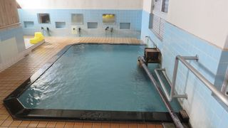 外湯の中では人が少なく落ち着く場所！
