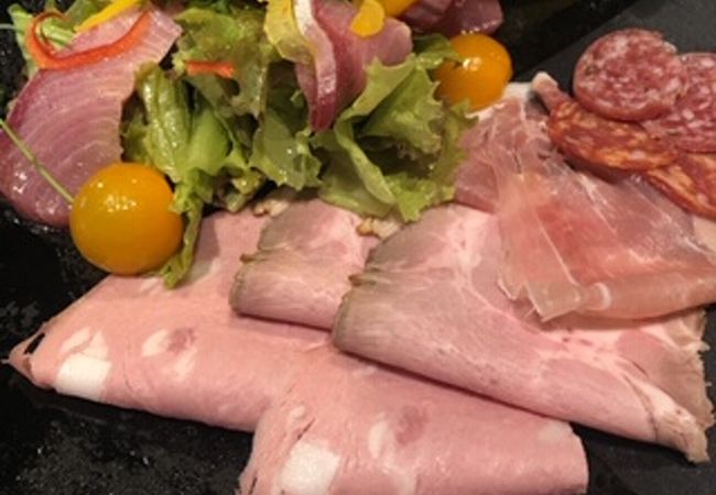 意外と本格ビストロでした