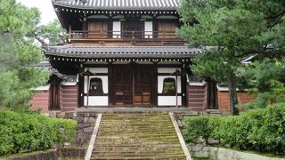 栄西禅師のお墓