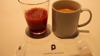 夕方なのに満席