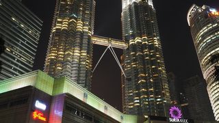 クアラルンプールのランドマーク、ペトロナスツインタワーは日韓合作によりつくられたビルだった