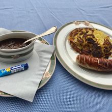 ロシティーとソーセージ(24CHF )