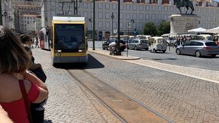 街並みも見られて便利なトラム