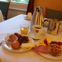 朝食のビッフェ