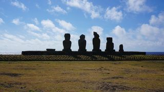 村から近いモアイ