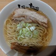 行列のできるラーメン屋さん