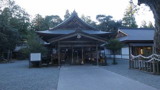 龍潭寺の土地使って建立