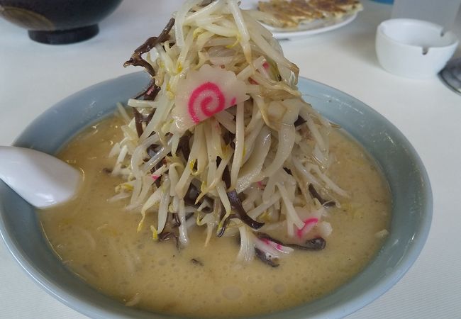 てんこ盛りラーメン