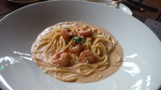 気軽に利用できるおしゃれなイタリアンレストラン　味も心遣いも最高。特に女性に好評かも