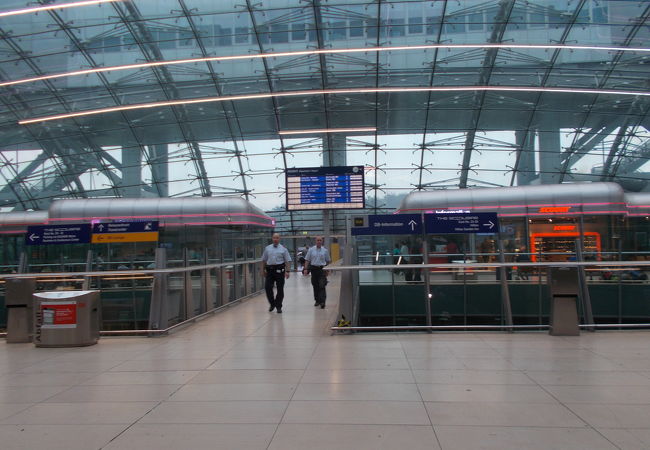 フランクフルト空港長距離列車駅 クチコミ アクセス 営業時間 フランクフルト フォートラベル