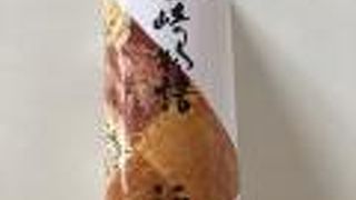 クリーム入りのバームクーヘン。