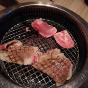 おいしい焼きでおなか一杯になりたくて、廻焼肉店