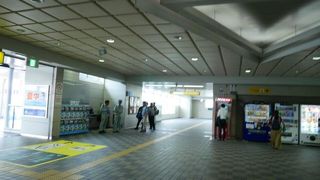 大阪空港への電車