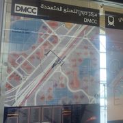名称DMCCに変わっています@ジュメイラ レイクス タワーズ メトロ駅