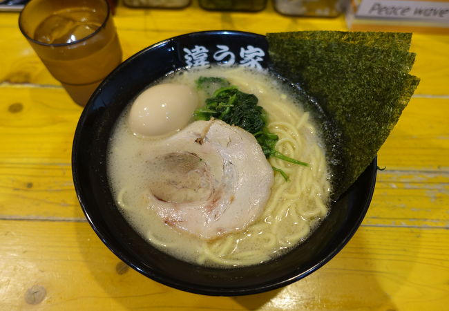 まろやかな家系ラーメン