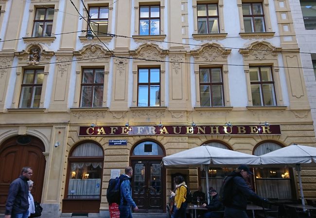 ウィーン最古のカフェです。