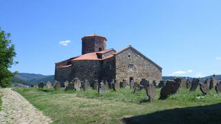 セルビア最古の聖堂だということです