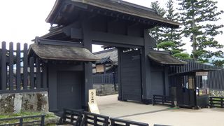 昔の重要な護衛施設を見られた