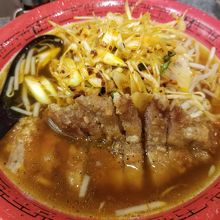 辛いバージョンを食べました＠1050円