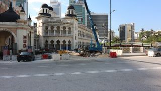 ムルデカ・スクエアの目の前