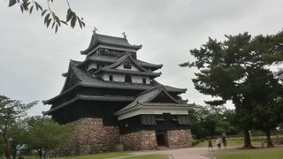 全国に現存する12天守のうち、唯一の正統天守閣