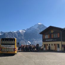 レストラン前のバス停からの眺めも良い