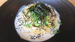 『蒸し鶏と枝豆の白味噌クリーム』