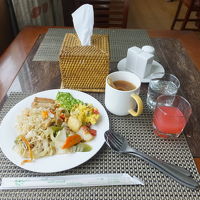 ビュッフェスタイルの朝食＠9階のレストラン①