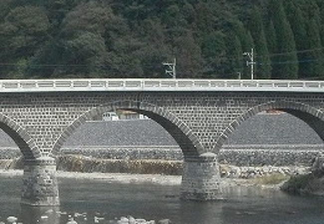 風情ある石橋